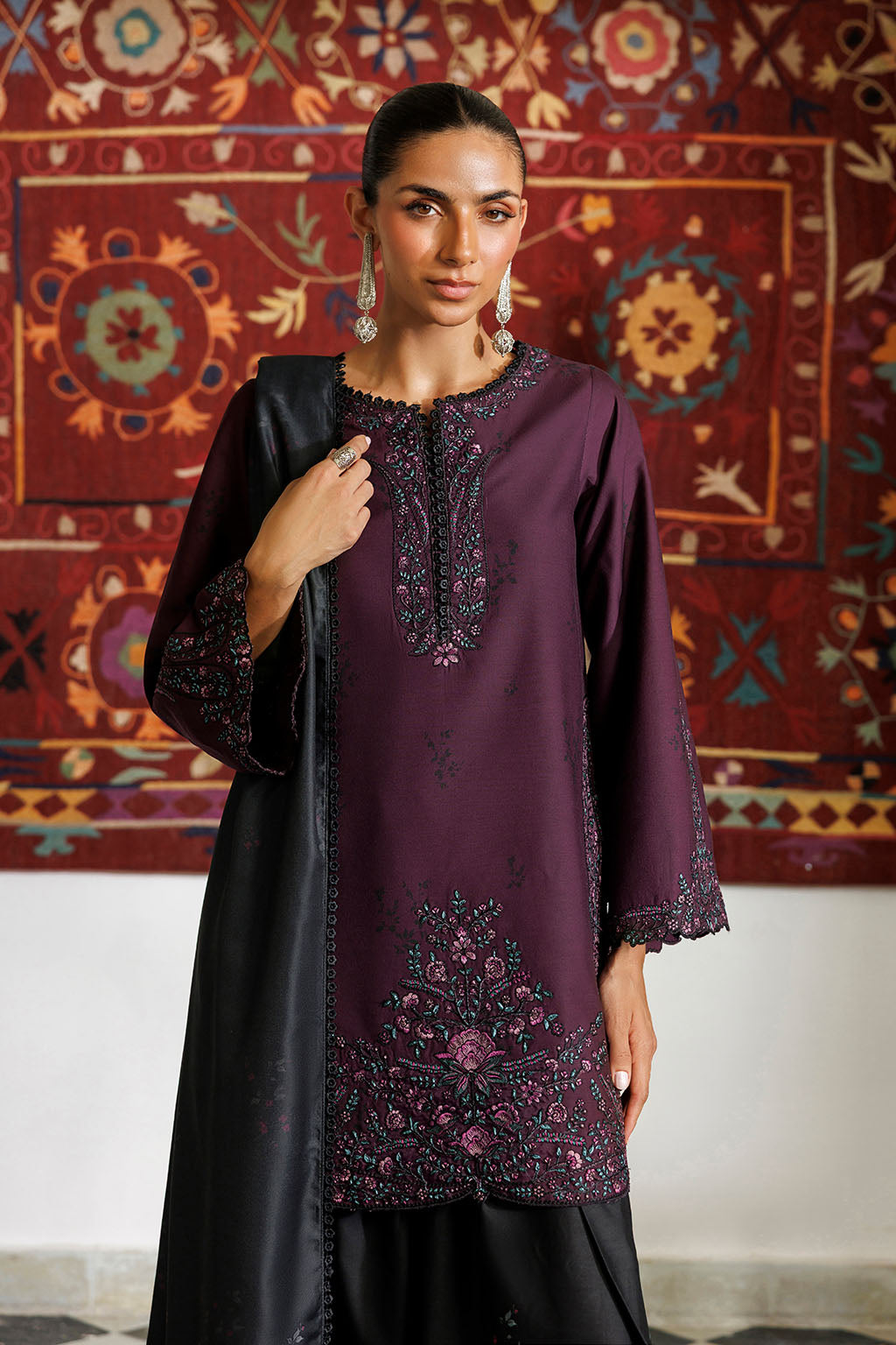 IPF-22 | PRE FALL 26 | IZNIK