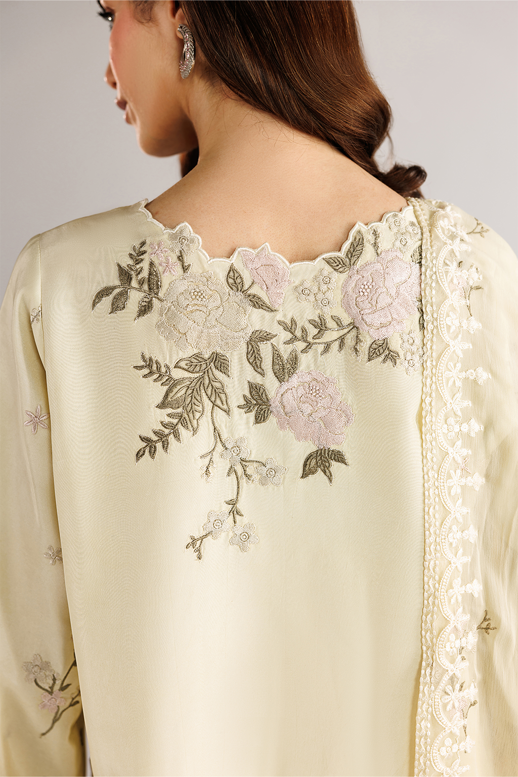 UE-653 Ramen Silk | Eid Luxe | Iznik