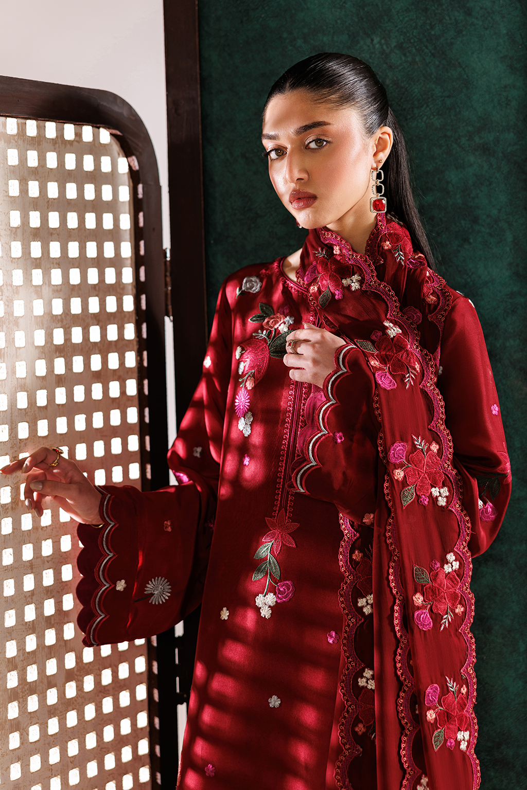 UE-652 Ramen Silk | Eid Luxe | Iznik