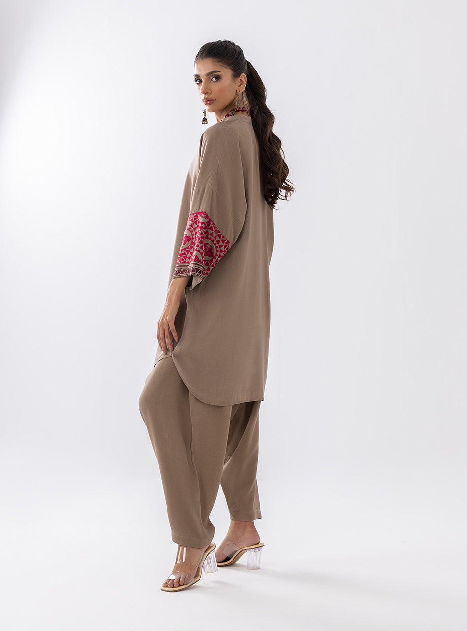 Sandy Beige | Aara Casual Pret | Zainab Chottani in UK USA UAE online kapraye.com
