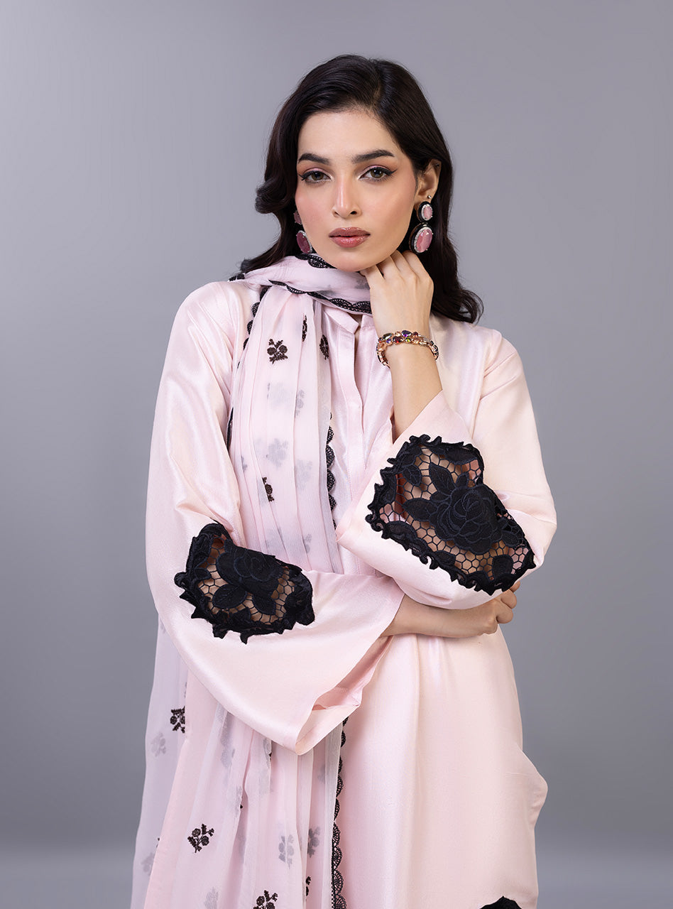 Blush Royale | RAMADAN EDIT | ZAINAB CHOTTANI