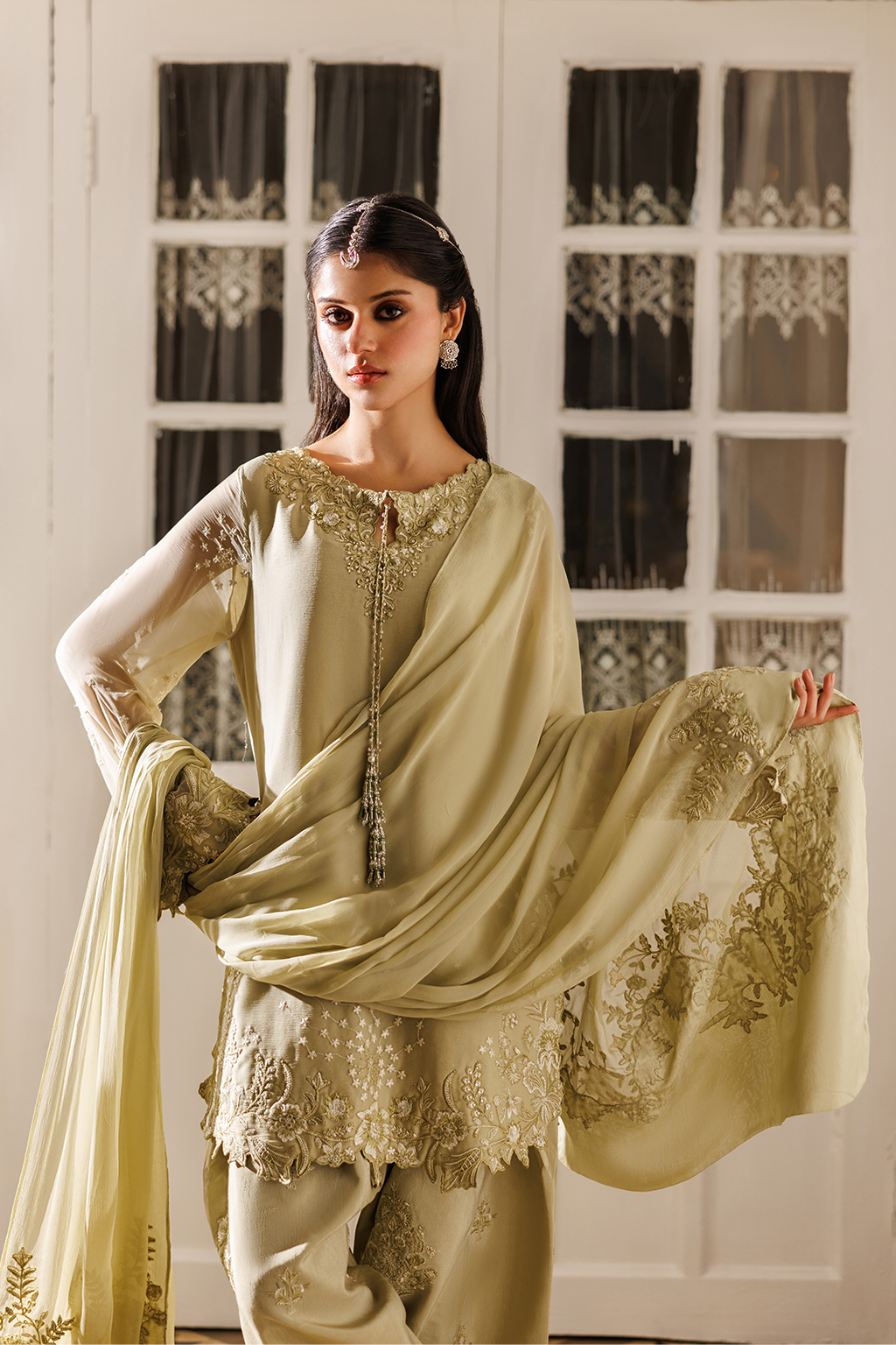 CC-101 Embroidered Chiffon | NOOR ANGAN SEMI FORMALS | IZNIK