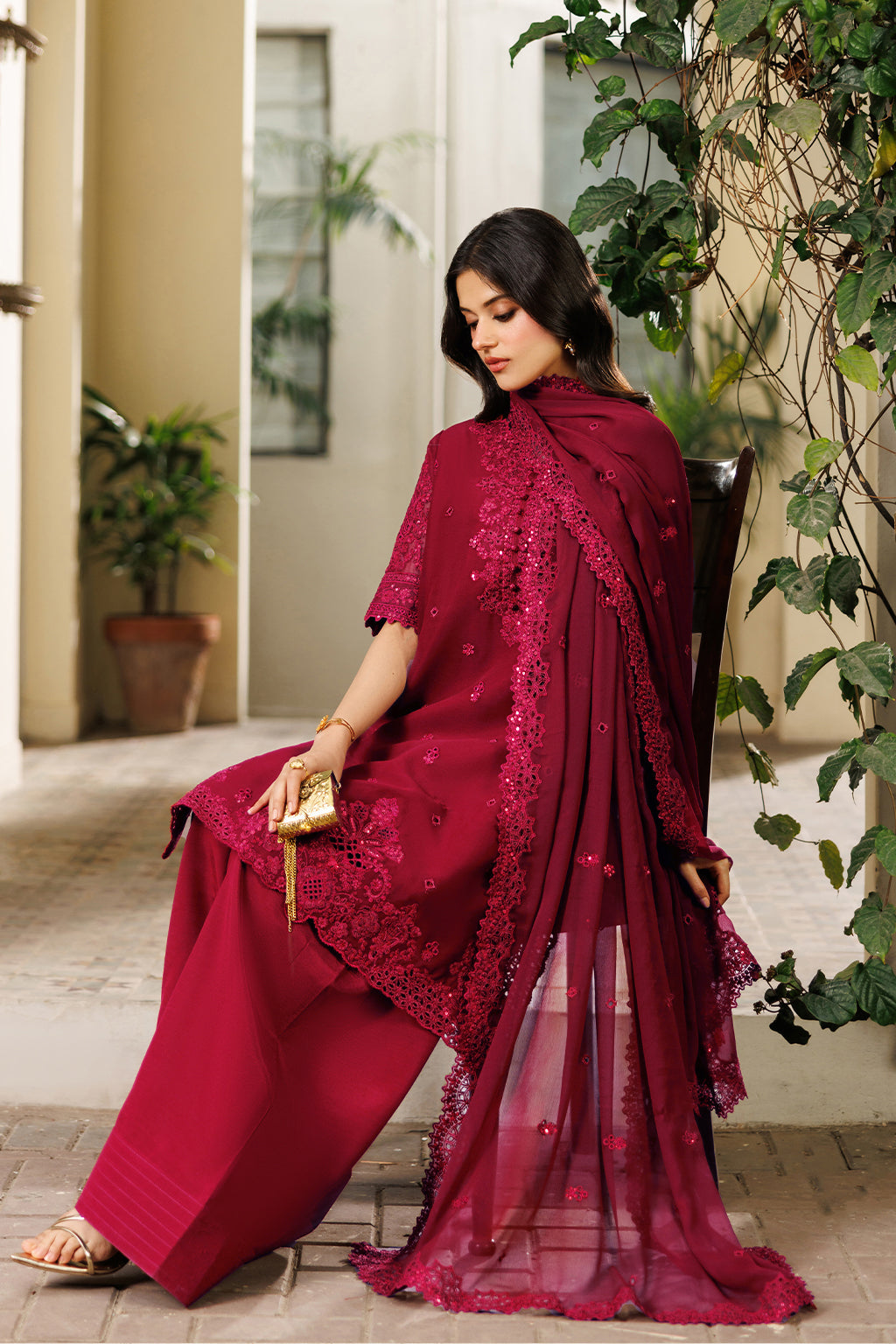 CC-97 Embroidered Chiffon | NOOR ANGAN SEMI FORMALS | IZNIK