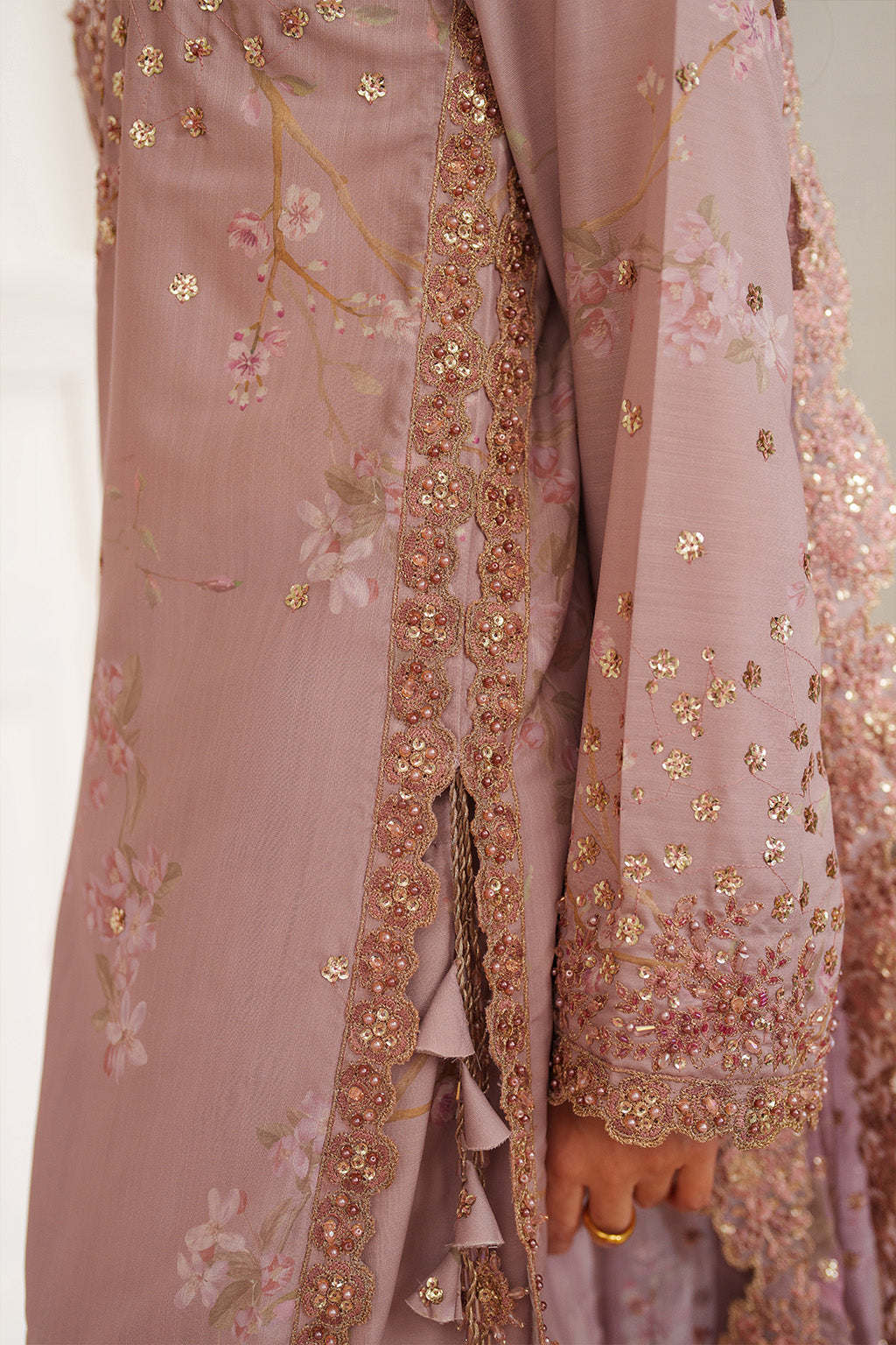 UE-540 Printed Raw Silk | Printed Formals | IZNIK