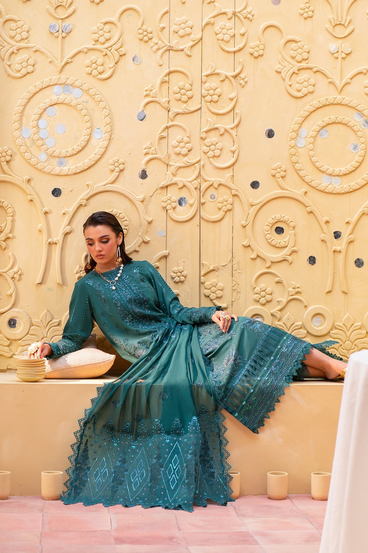 NE-132 | EXCLUSIVE KARANDI | NUREH in UK USA UAE online kapraye.com