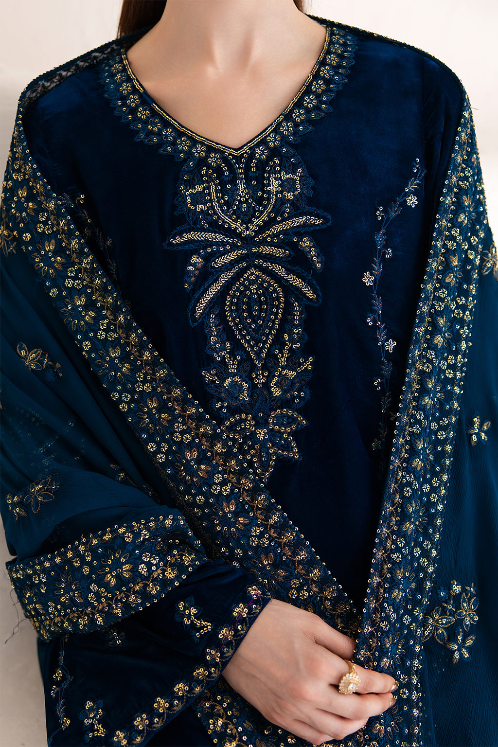 EVANTHE | VELVET AFFAIR | EMAAN ADEEL