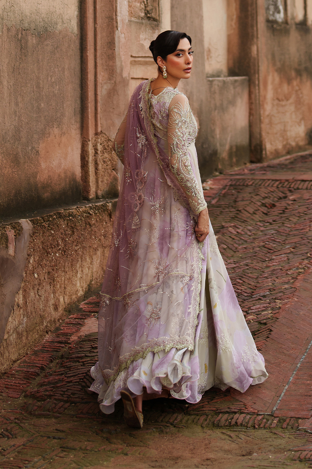 UE-546 Embroidered Chiffon | Printed Formals | IZNIK