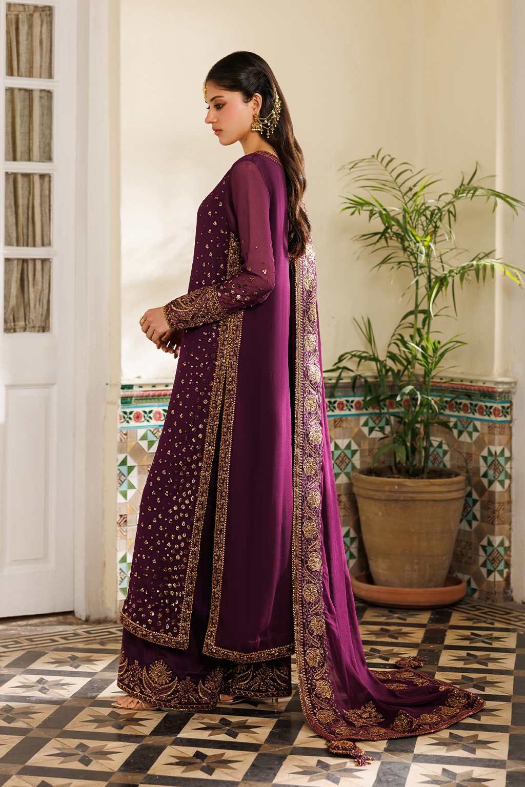 CC-95 Embroidered Chiffon | NOOR ANGAN SEMI FORMALS | IZNIK