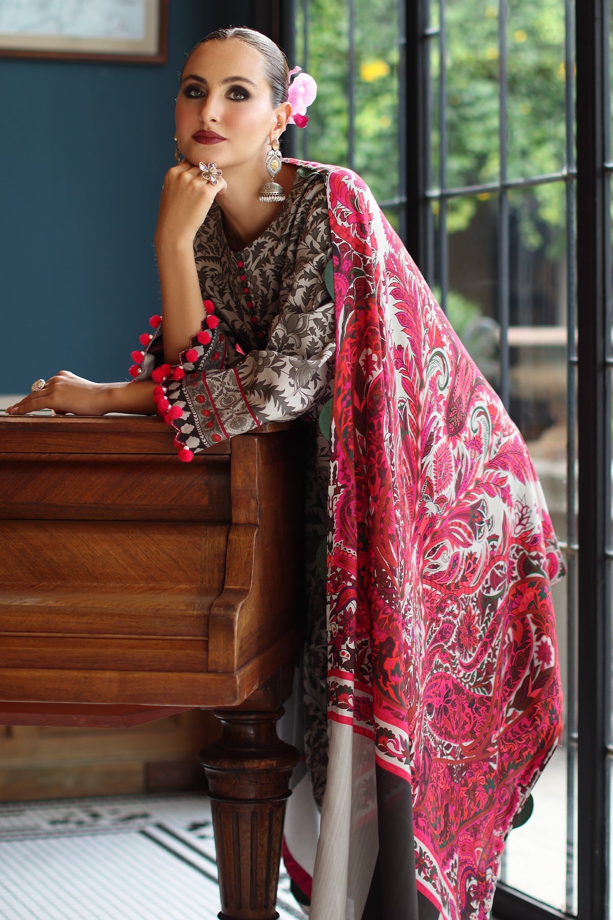 CPW5-09 | C PRINT V1 WINTER 2025 | CHARIZMA