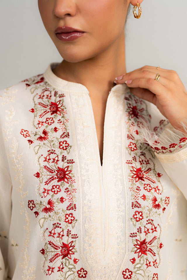 ZR25B0716 | BASICS SS' 25 | ZARA SHAHJAHAN