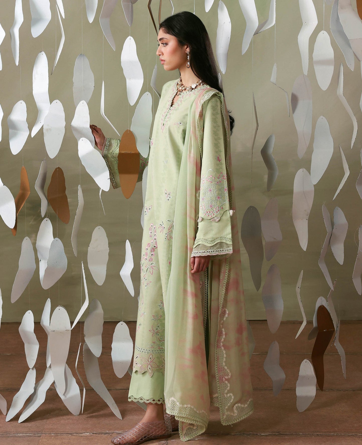 Lilia | basics-vol-1-26 | republicwomenswear
