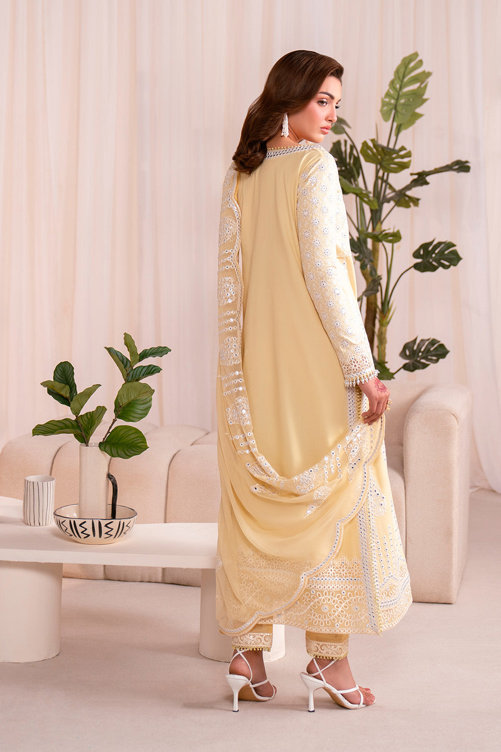 CHLOÉ - MSU0684 | bloom-poise-edit-01 | maryumnmaria