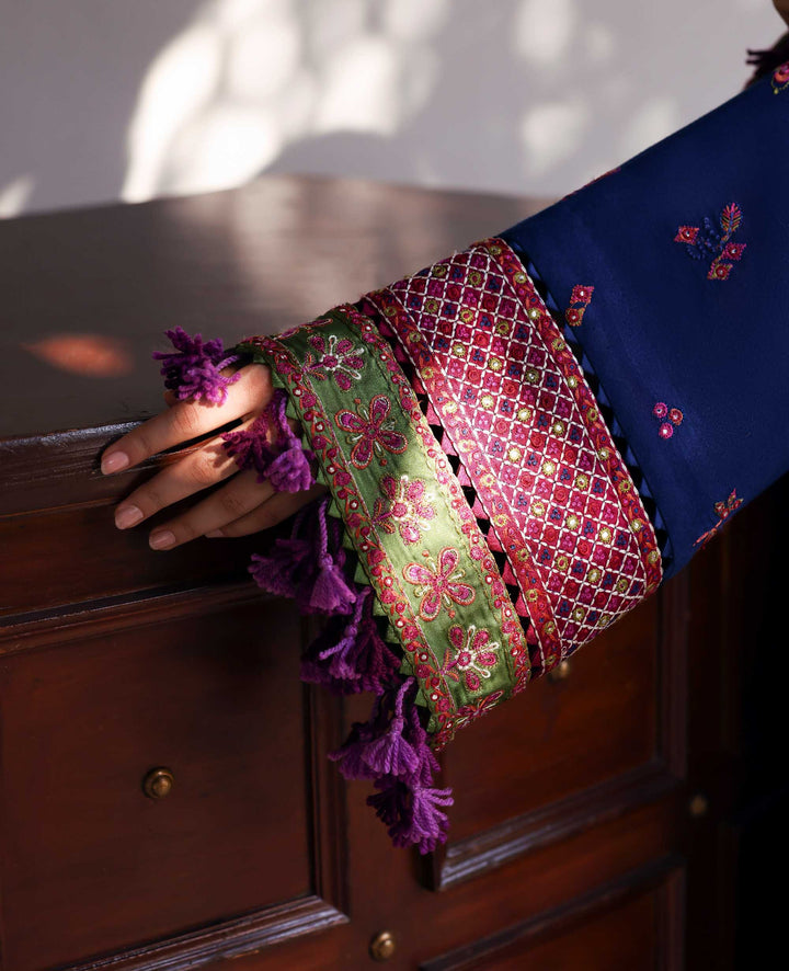 Maris | AMARIS - LUXURY SHAWL UNSTITCHED 2025 | REPUBLIC WOMENSWEAR