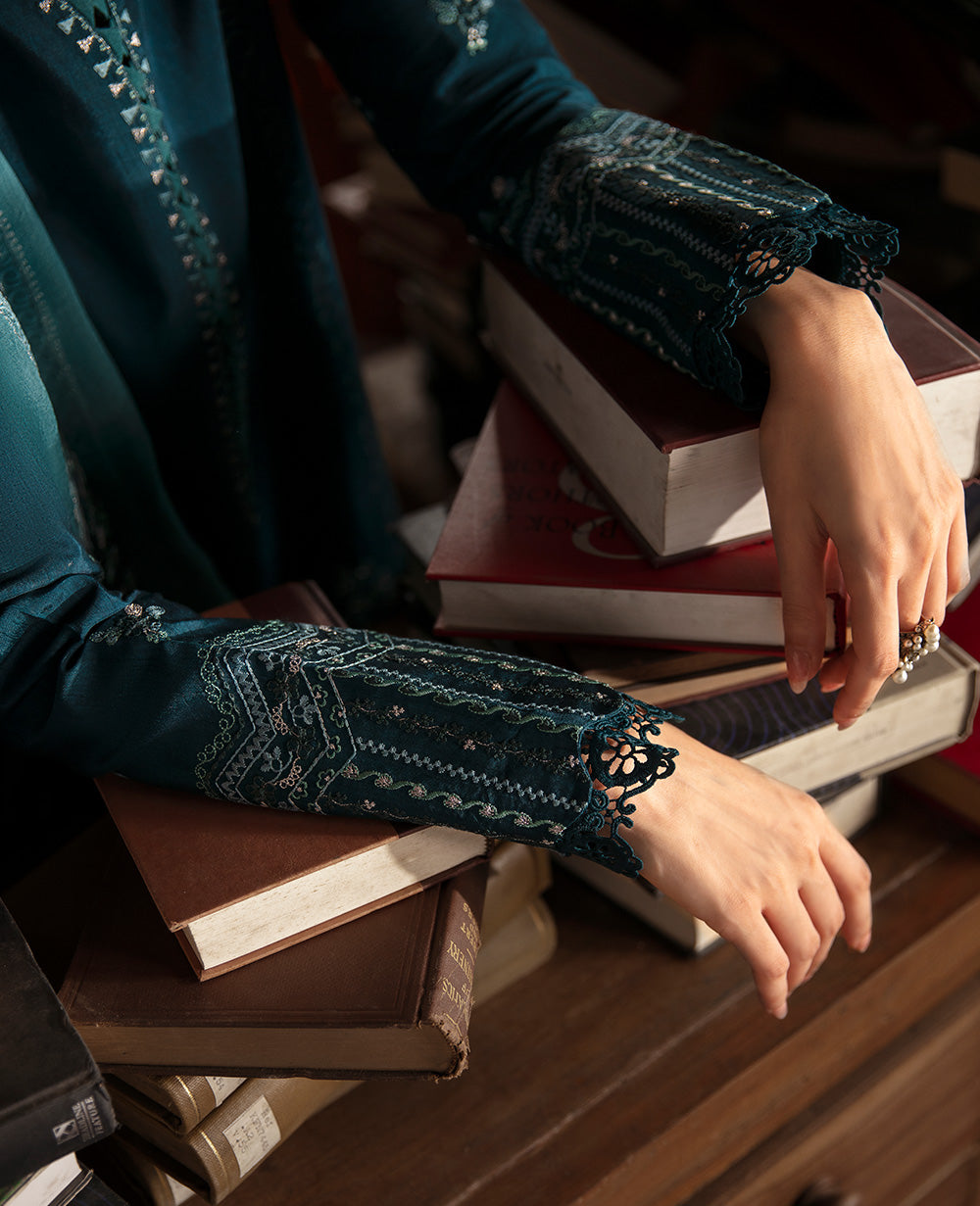 RPP-03 (Coeur) | PREMIUM PRET '25 | REPUBLIC WOMENSWEAR in UK USA UAE online kapraye.com