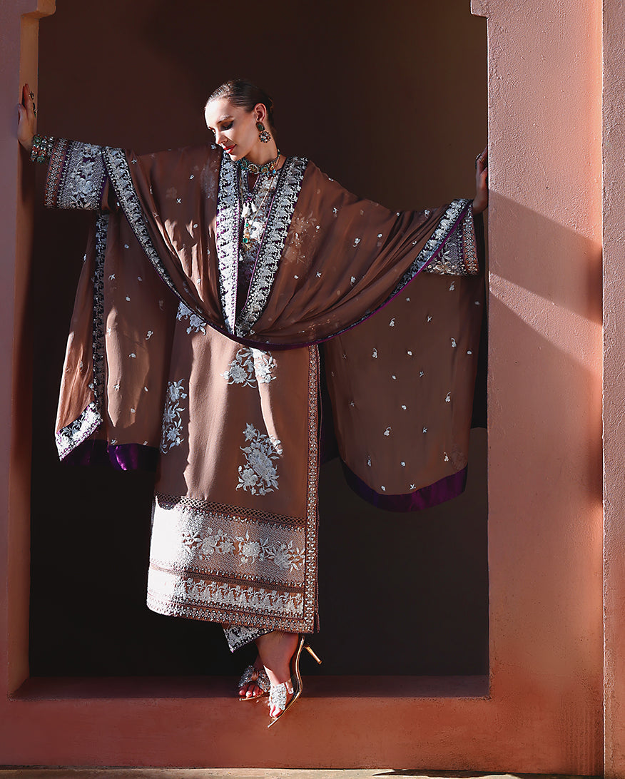 Sally | NUVERA UNSTITCHED RAW SILK | MUSHQ