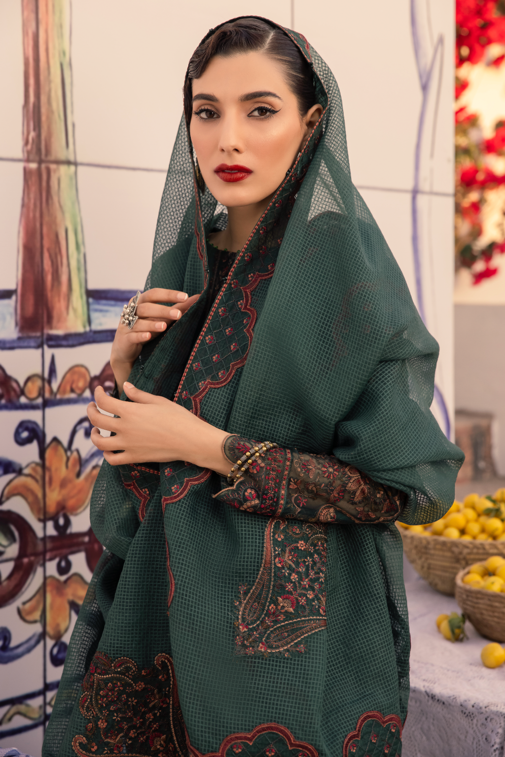 IL-07 - CARLA | ILARIA - SPRING EDIT 23 | IZNIK in UK USA UAE online kapraye.com