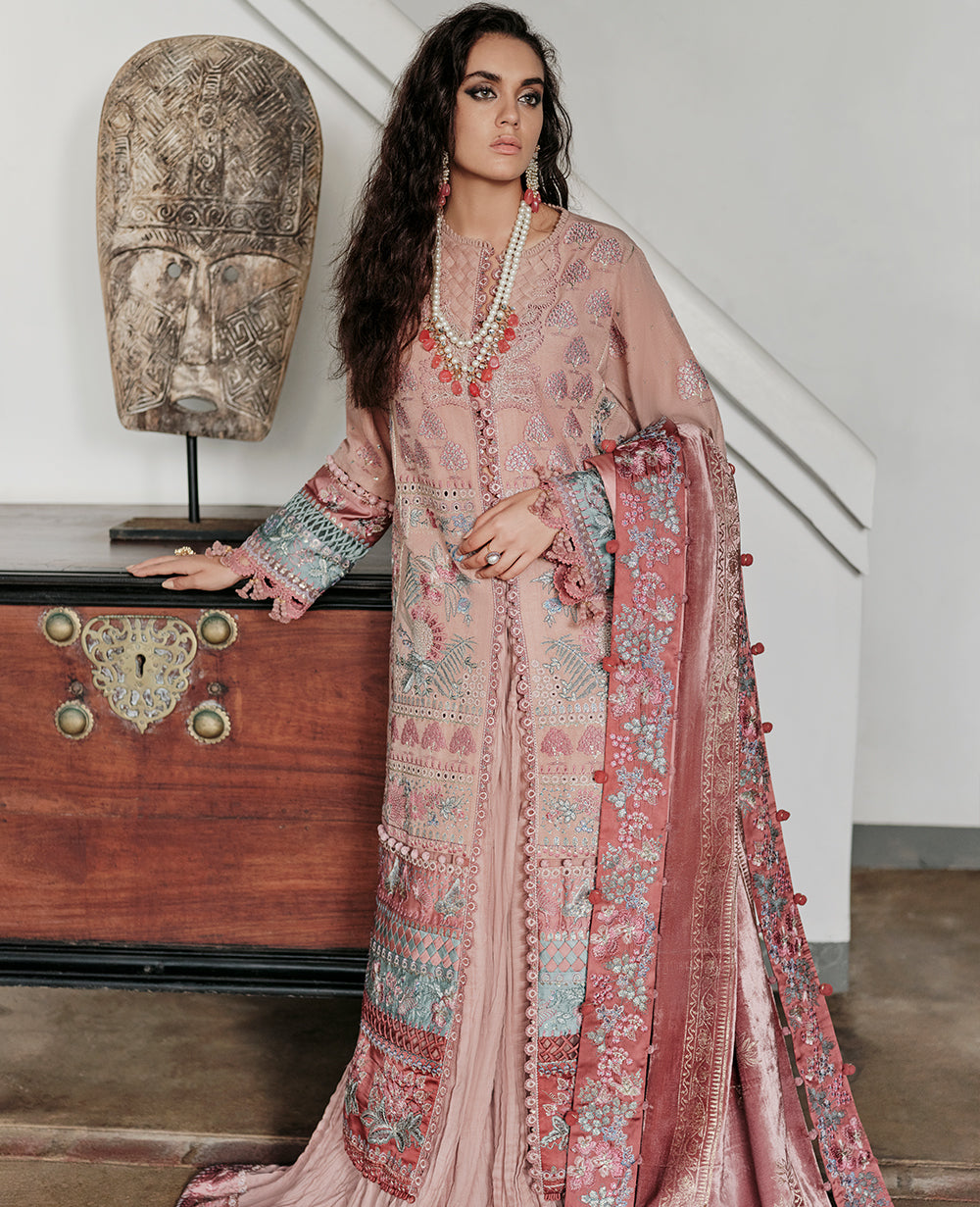 ODALA || DANAYAH WINTER UNSTITCHED '22 || Rpublic Womenswear in UK USA UAE online kapraye.com