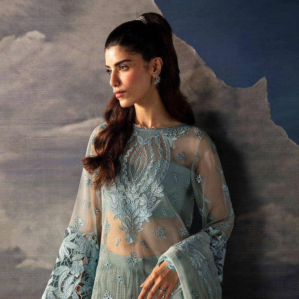 La Fuchsia Luxury Formals '24 Vol 2 by Afrozeh | Amalfi