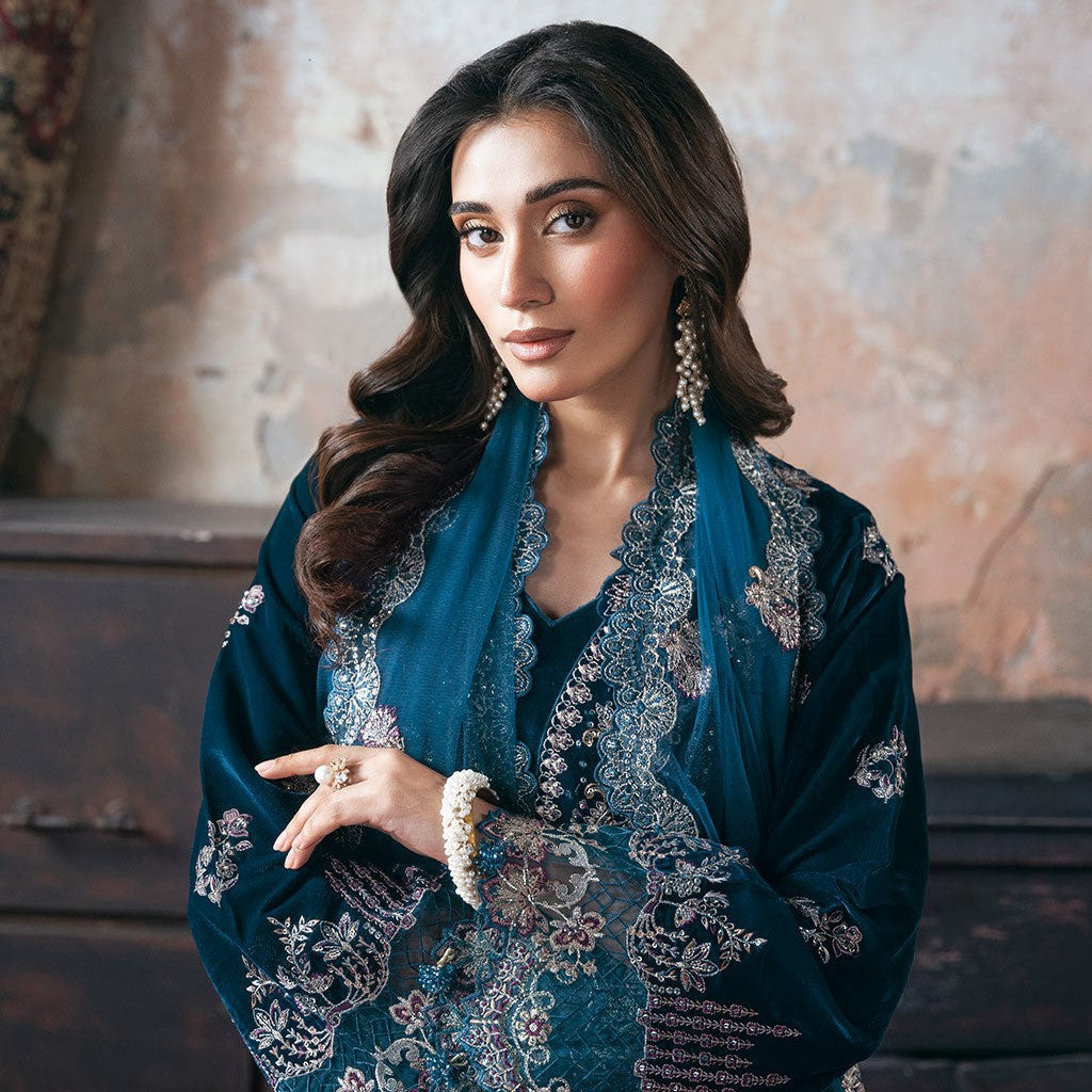 Ramsha Rabbani Ramsha clothing lawn dresses with discount in UK and US – Kapraye