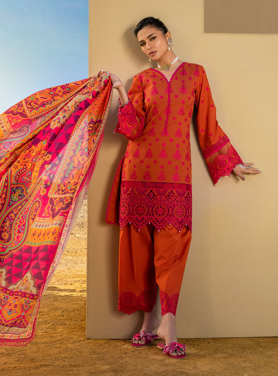 GUNJAL 3B || LUXURY LAWN || ZAINAB CHOTTANI in UK USA UAE online kapraye.com