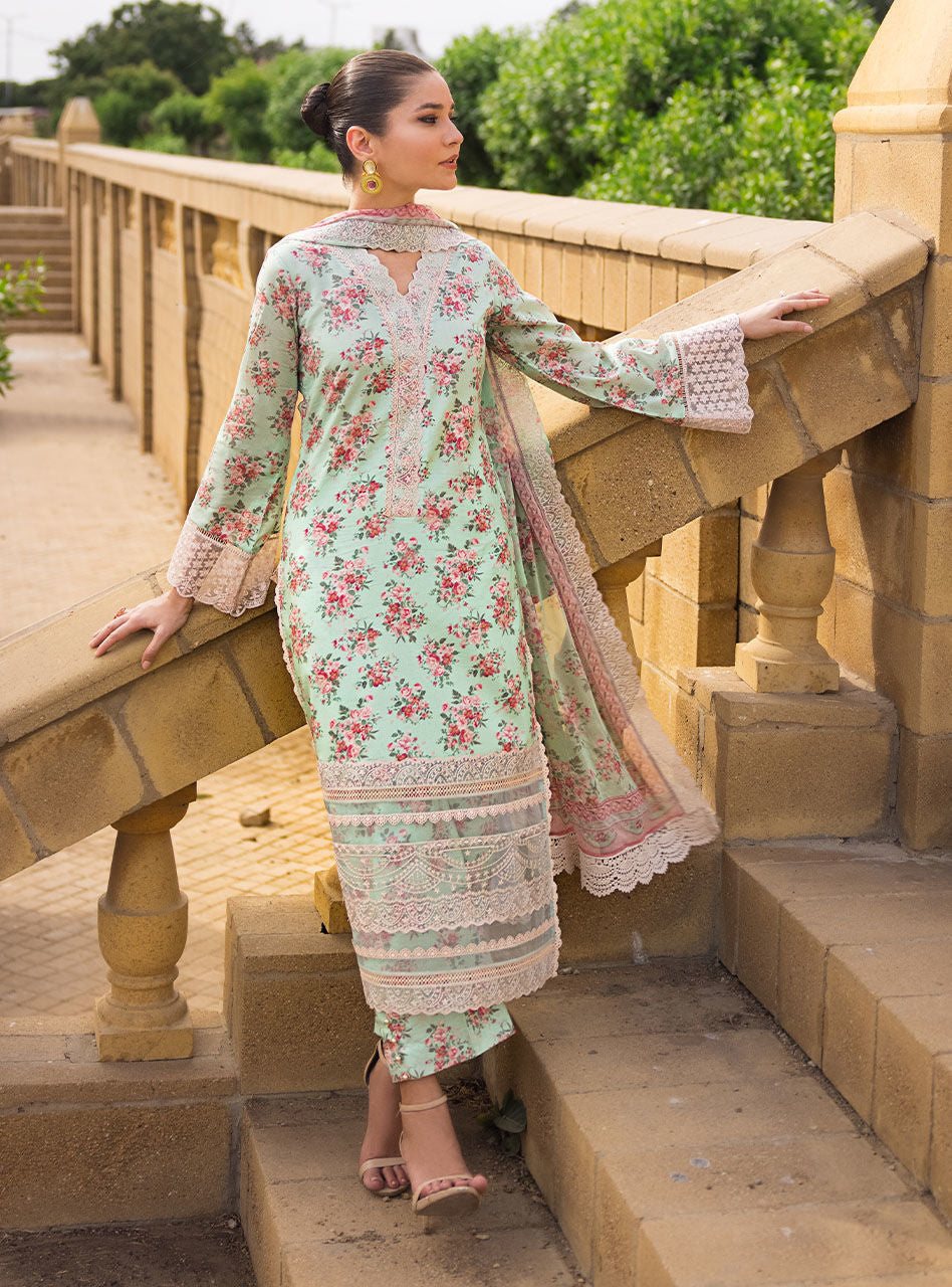 AABROO 6A || LUXURY LAWN || ZAINAB CHOTTANI in UK USA UAE online kapraye.com