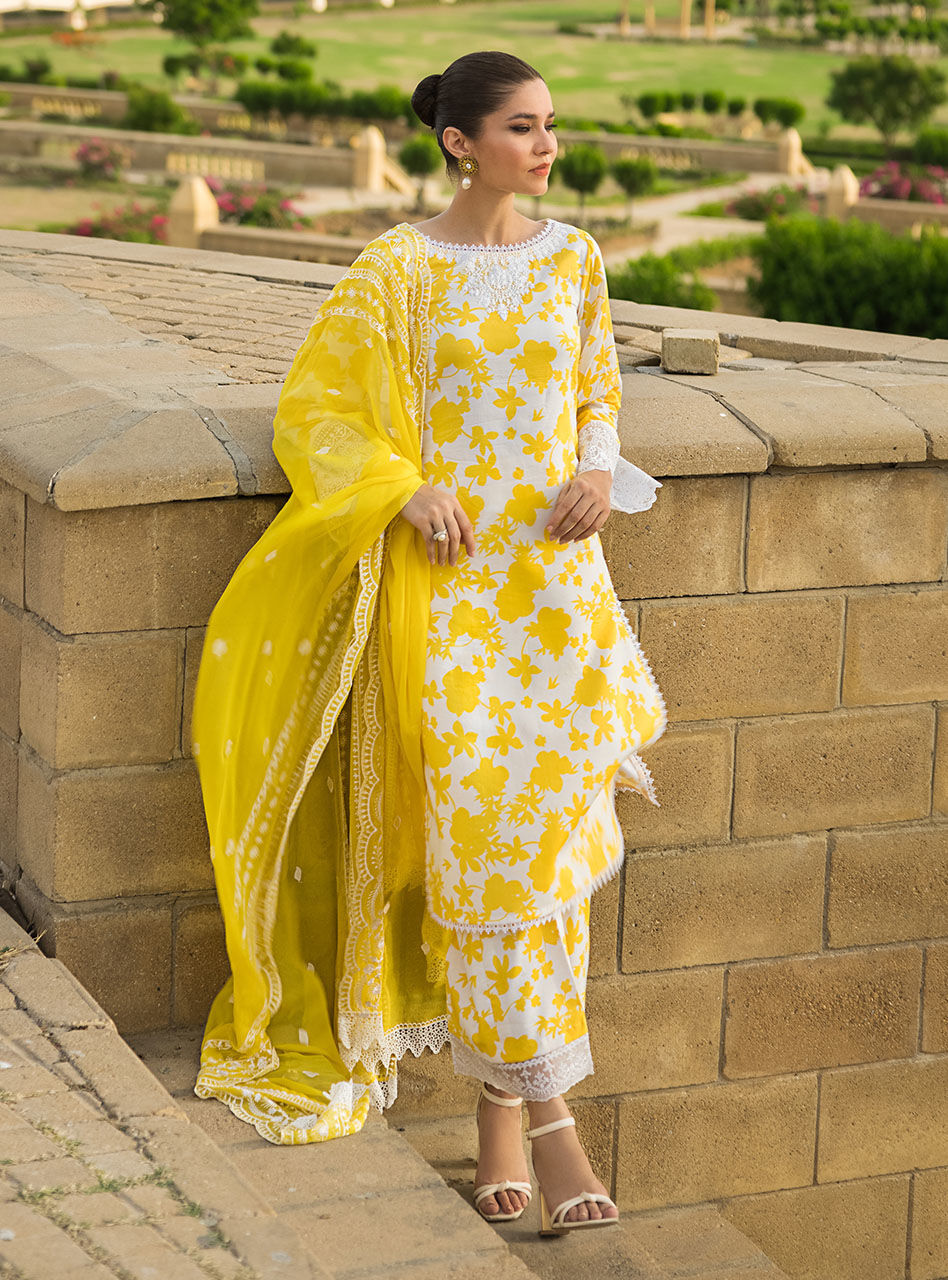 CHAMPA 8B || LUXURY LAWN || ZAINAB CHOTTANI in UK USA UAE online kapraye.com