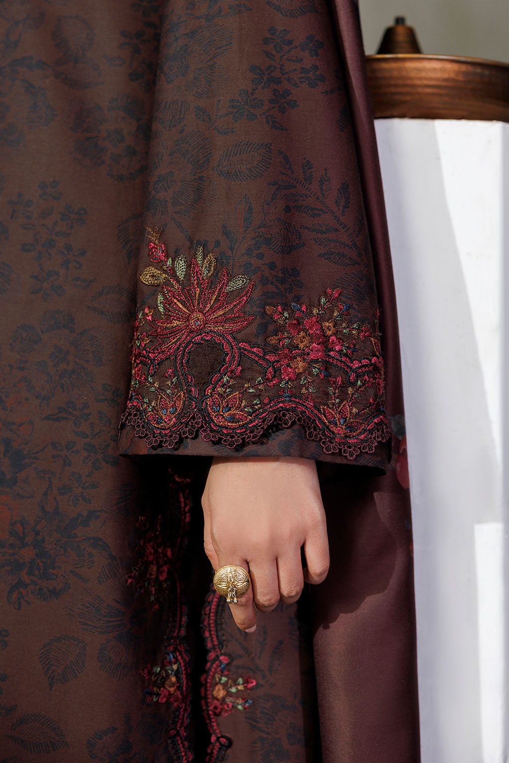 IPF-29 | PRE FALL 26 | IZNIK