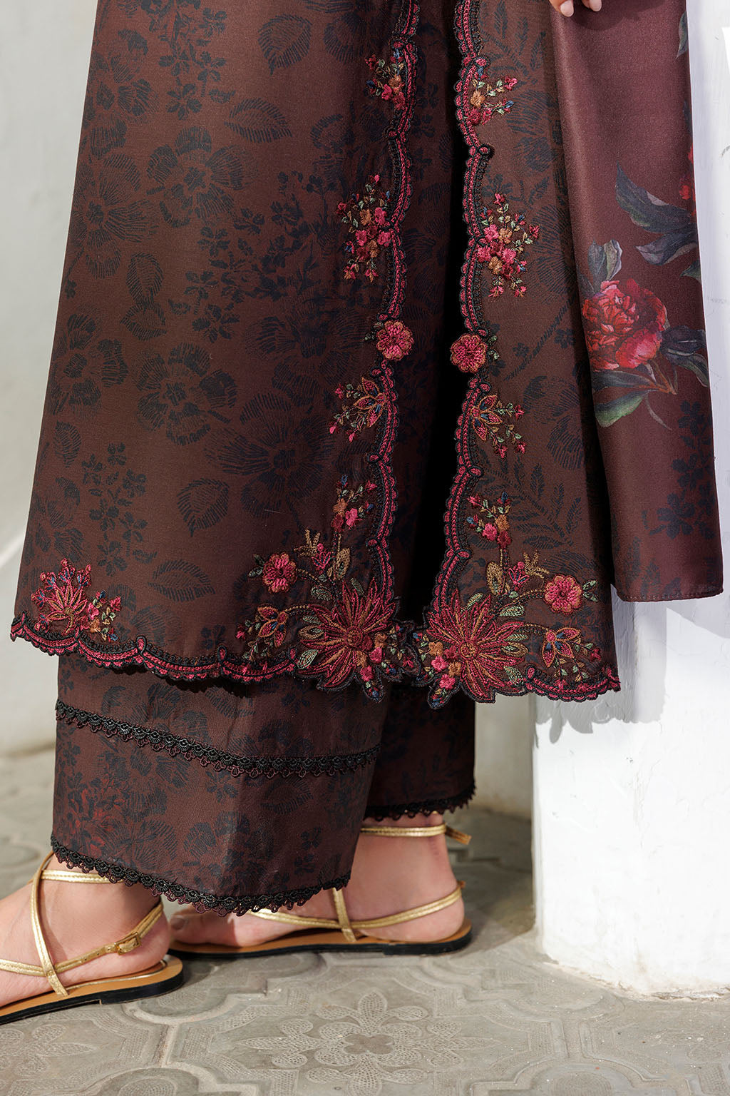 IPF-29 | PRE FALL 26 | IZNIK