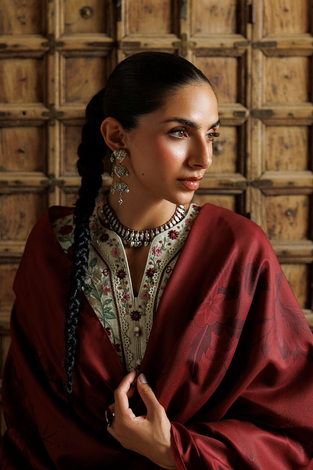 IPF-28 | PRE FALL 26 | IZNIK