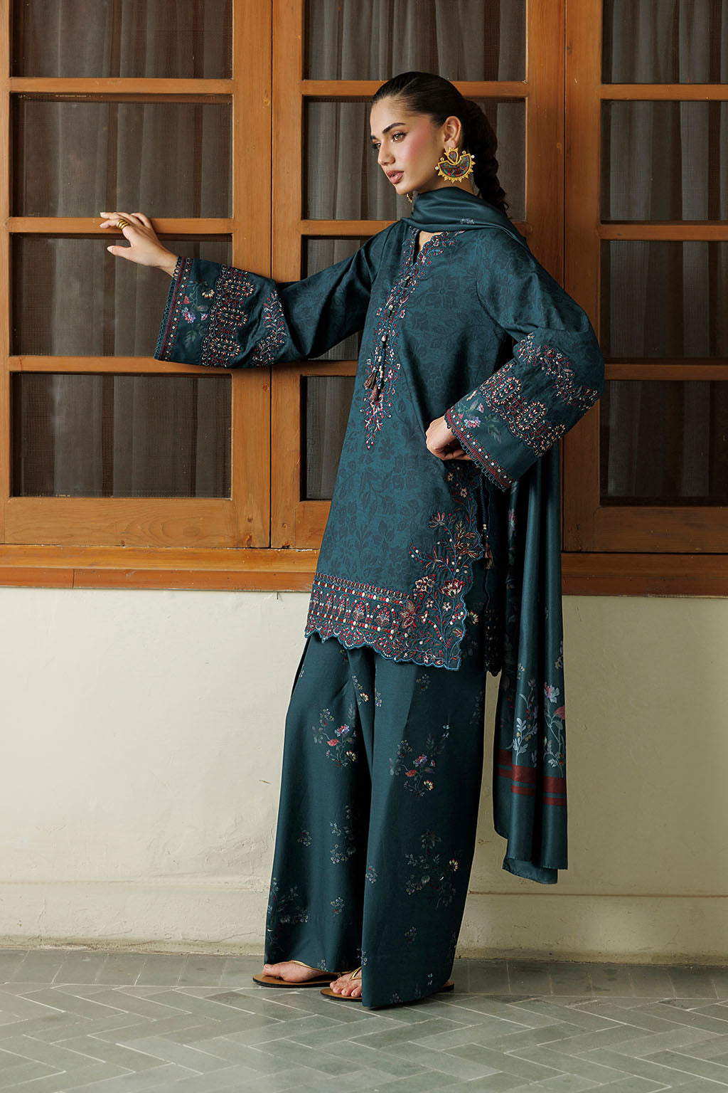 IPF-21 | PRE FALL 26 | IZNIK