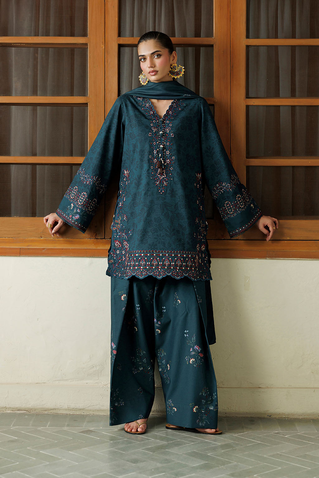 IPF-21 | PRE FALL 26 | IZNIK
