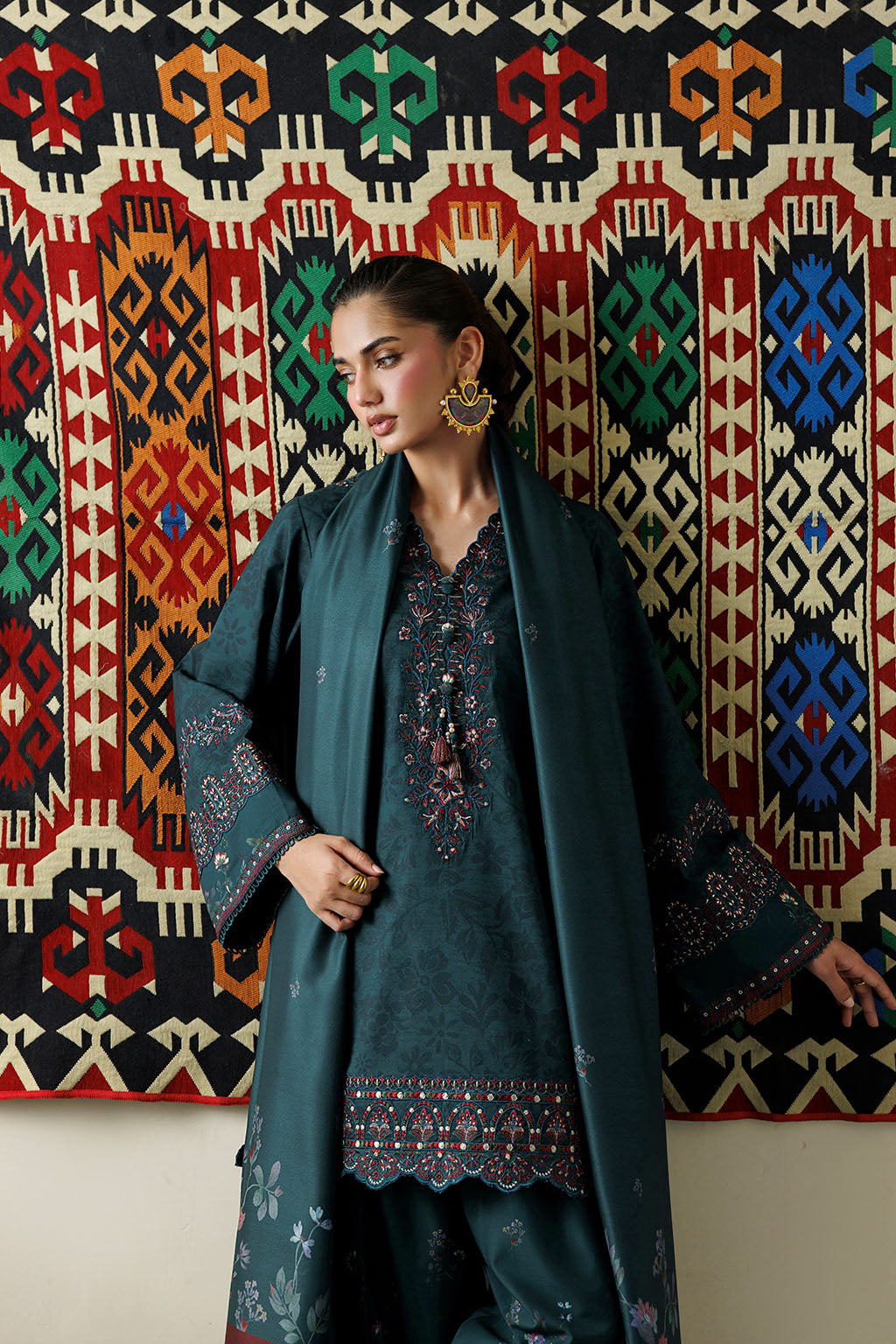 IPF-21 | PRE FALL 26 | IZNIK