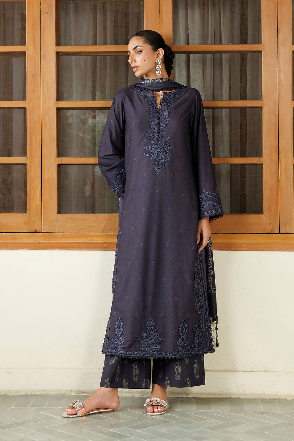IPF-30 | PRE FALL 26 | IZNIK