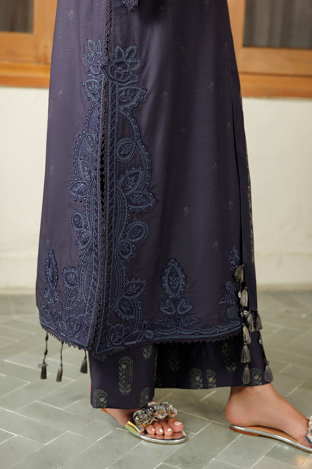 IPF-30 | PRE FALL 26 | IZNIK
