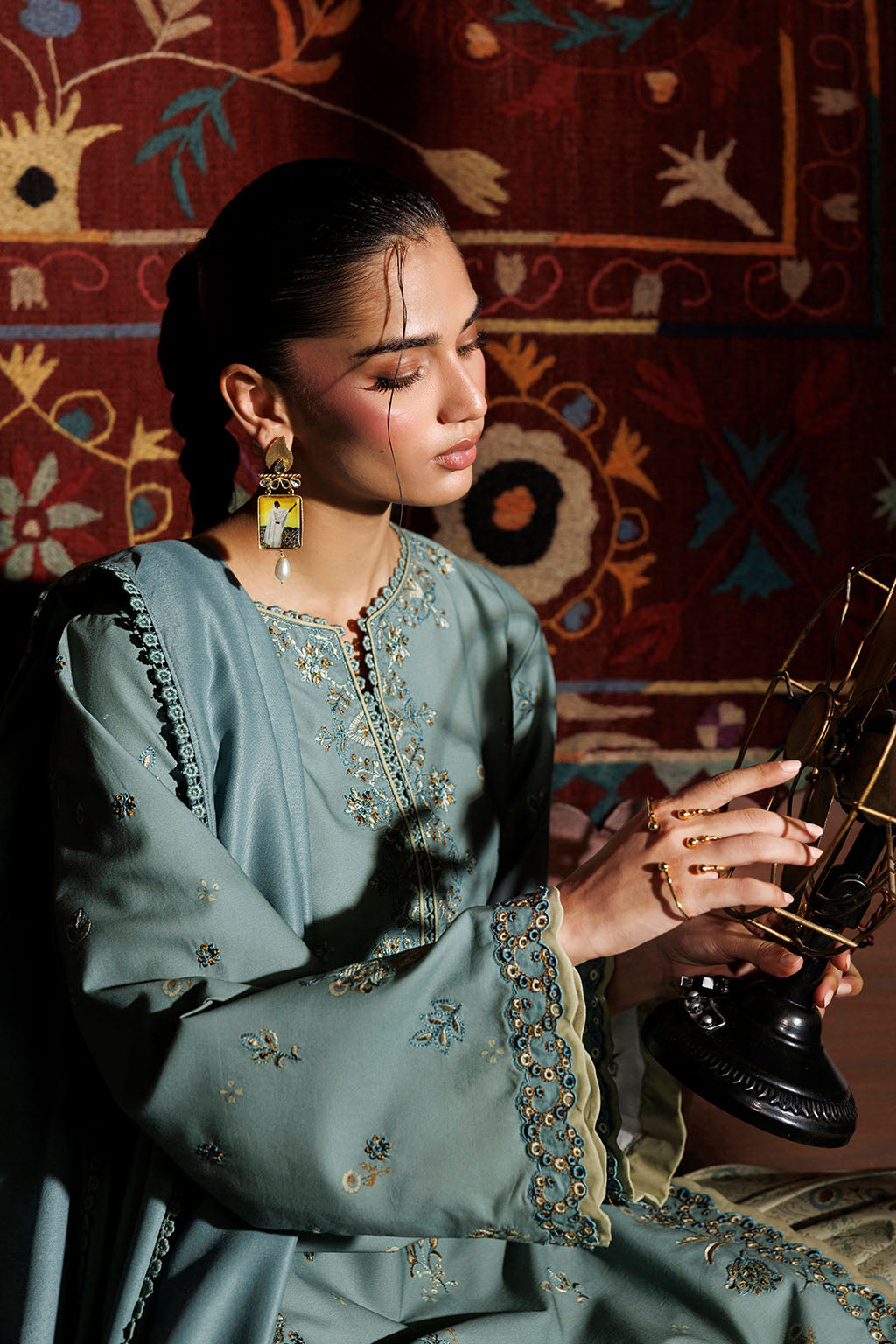 IPF-24 | PRE FALL 26 | IZNIK
