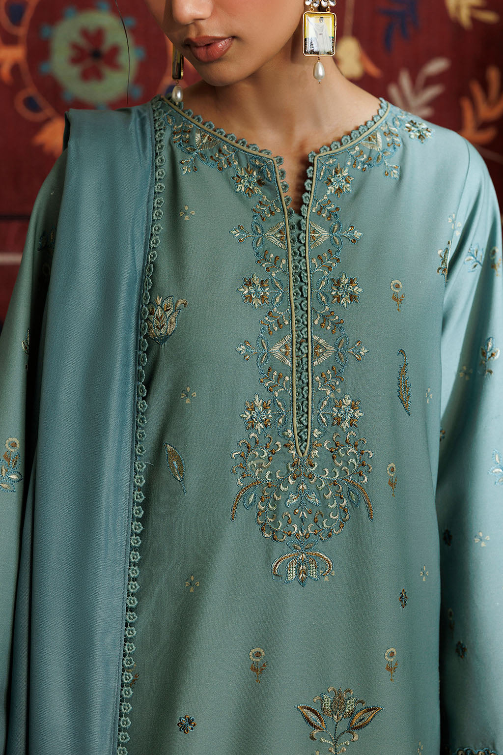 IPF-24 | PRE FALL 26 | IZNIK