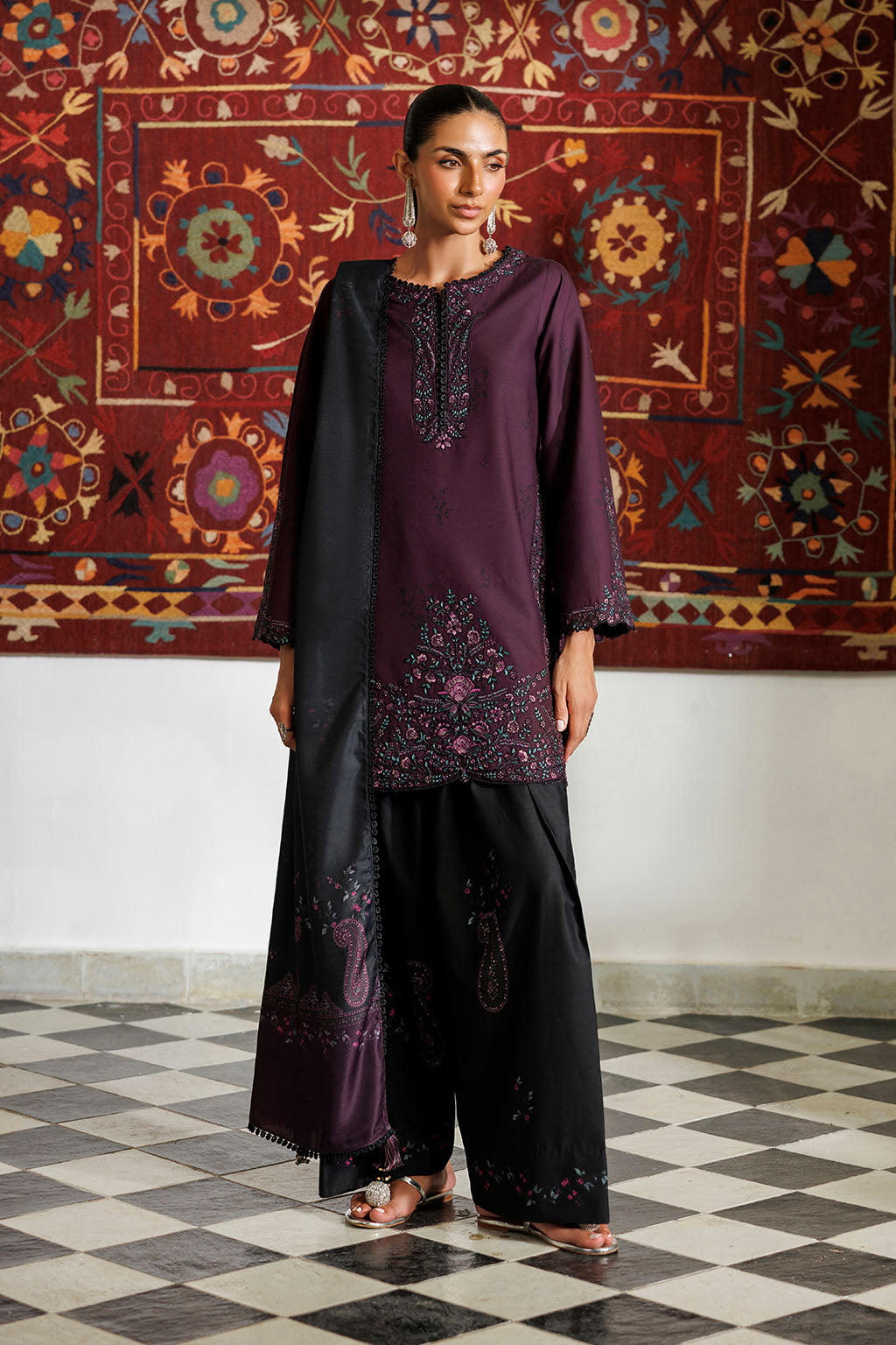 IPF-22 | PRE FALL 26 | IZNIK