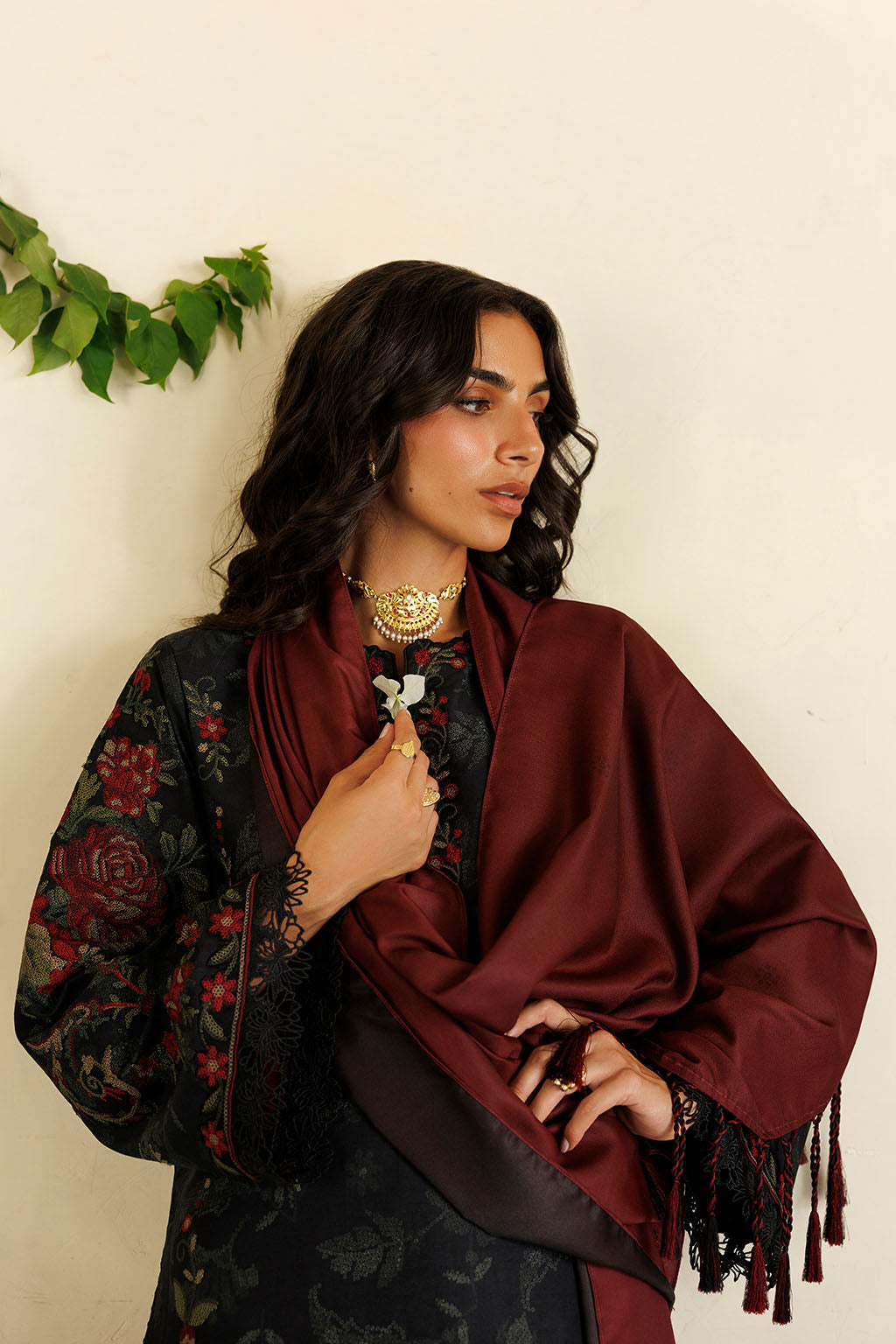 IPF-31 | PRE FALL 26 | IZNIK