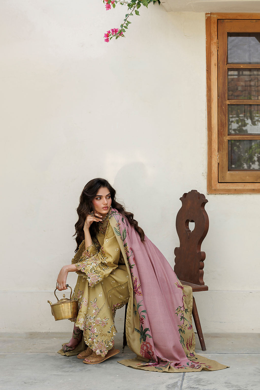 IPF-23 | PRE FALL 26 | IZNIK