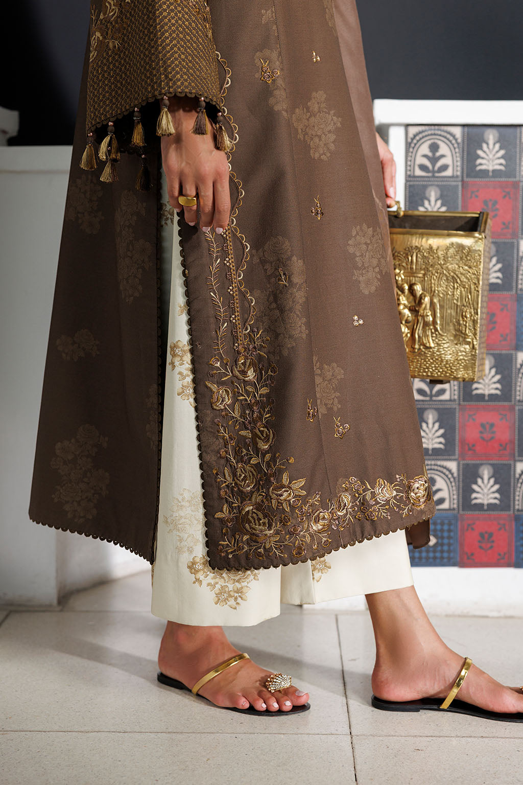 IPF-25 | PRE FALL 26 | IZNIK