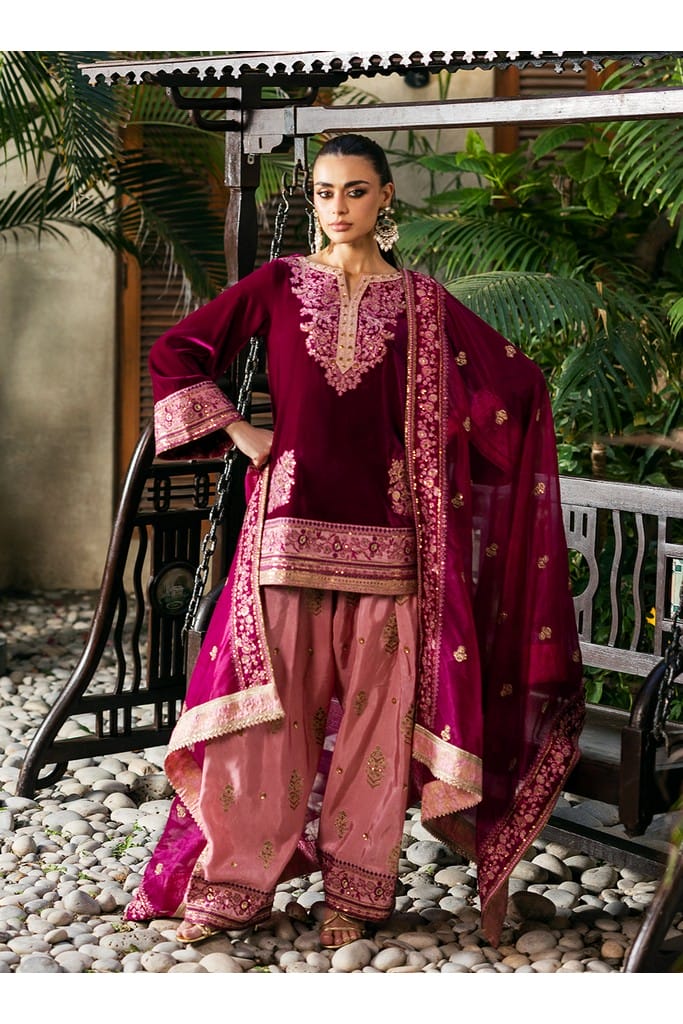 Rubi | Velvet Unstitched '25 | Zainab Chottani