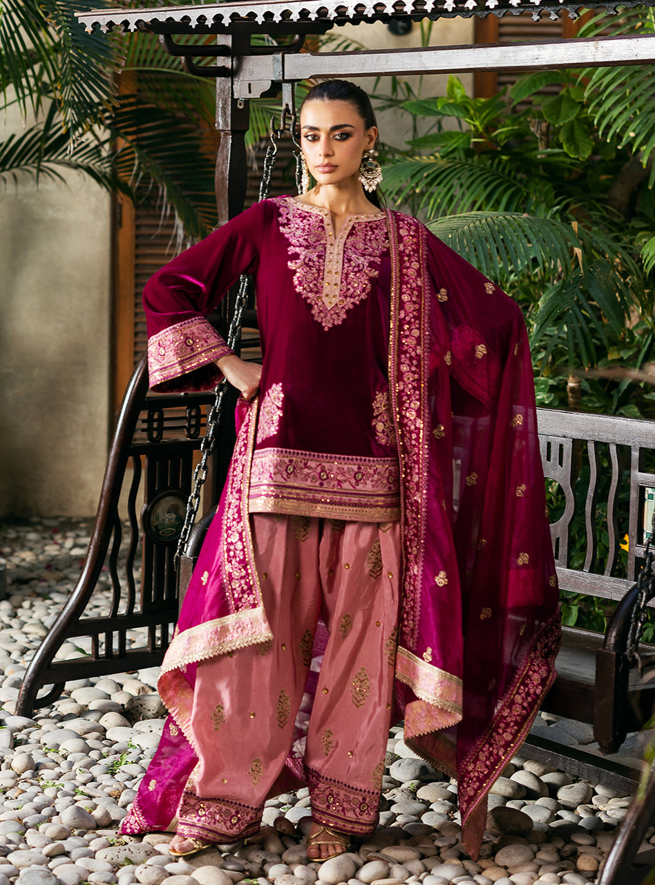 Rubi | Velvet Unstitched '25 | Zainab Chottani