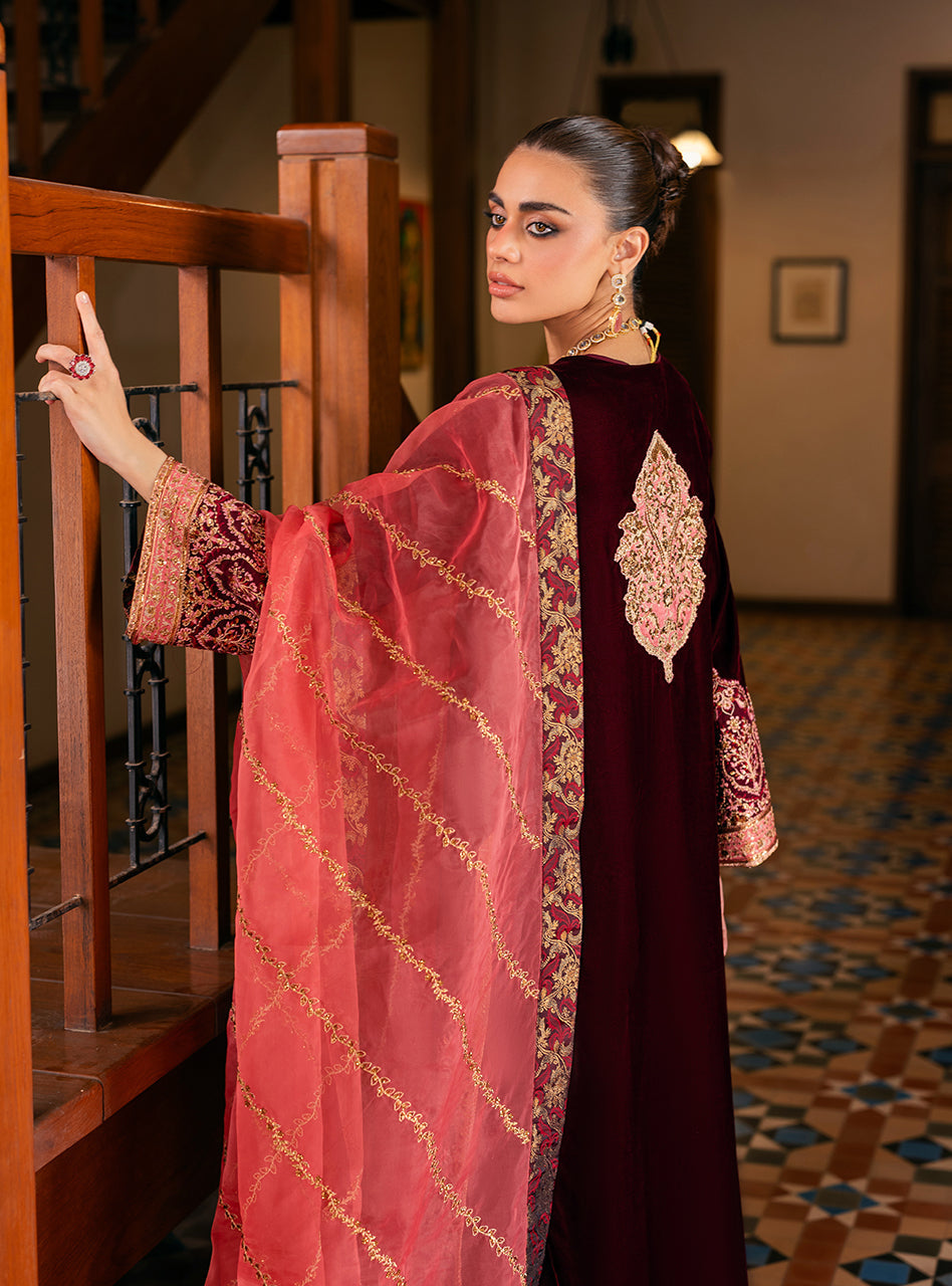 Aima | Velvet Unstitched '25 | Zainab Chottani