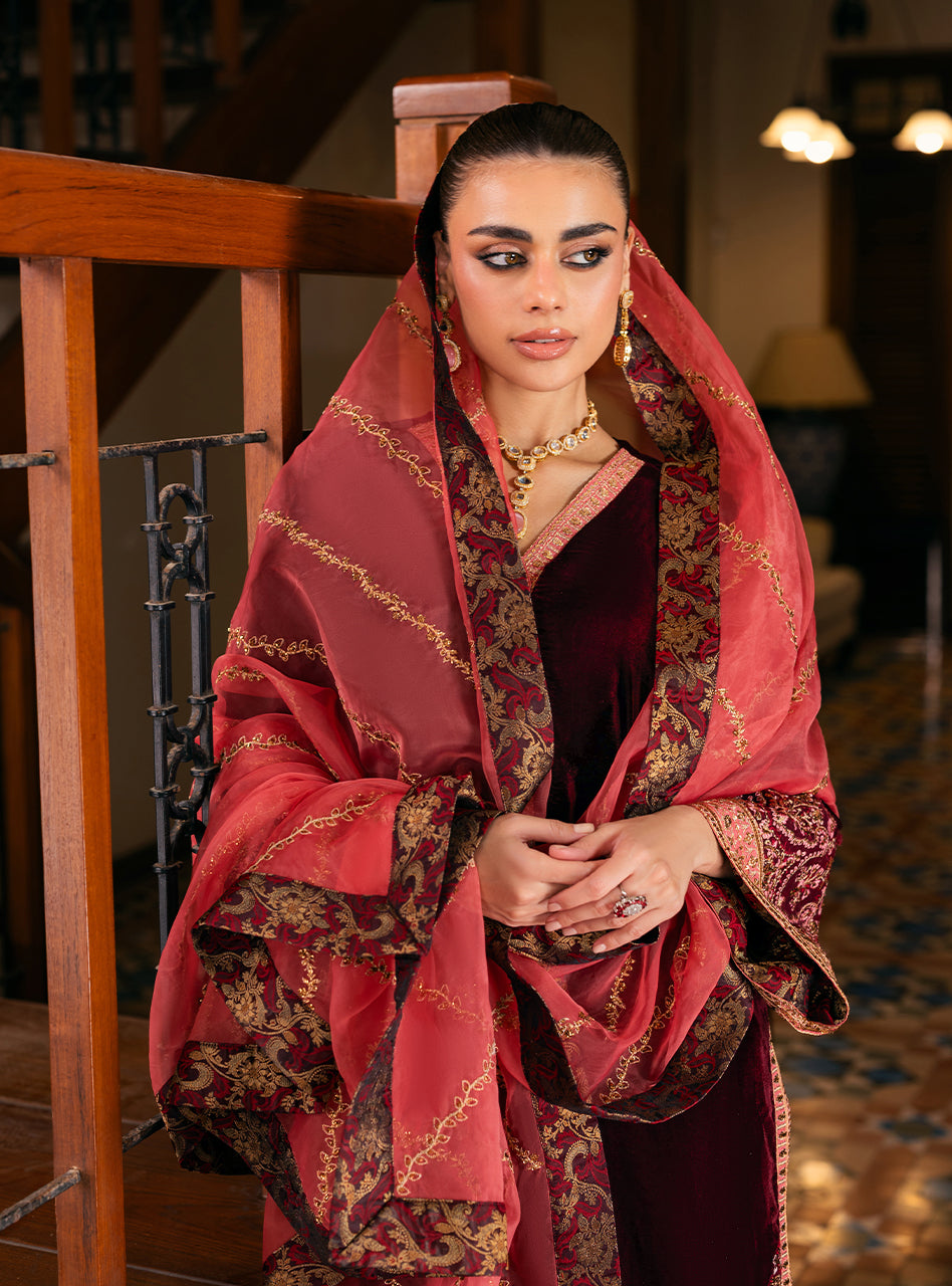 Aima | Velvet Unstitched '25 | Zainab Chottani