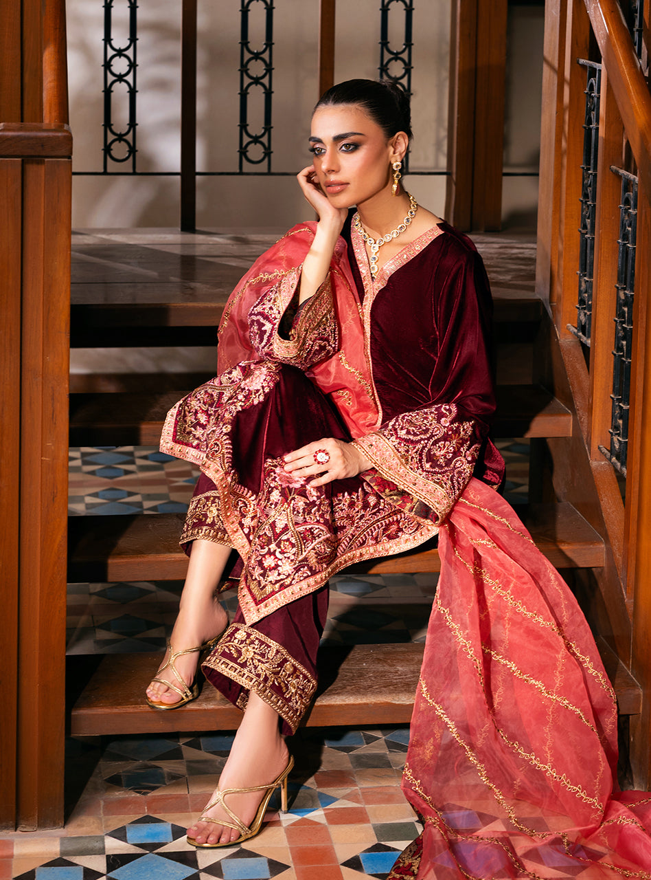 Aima | Velvet Unstitched '25 | Zainab Chottani