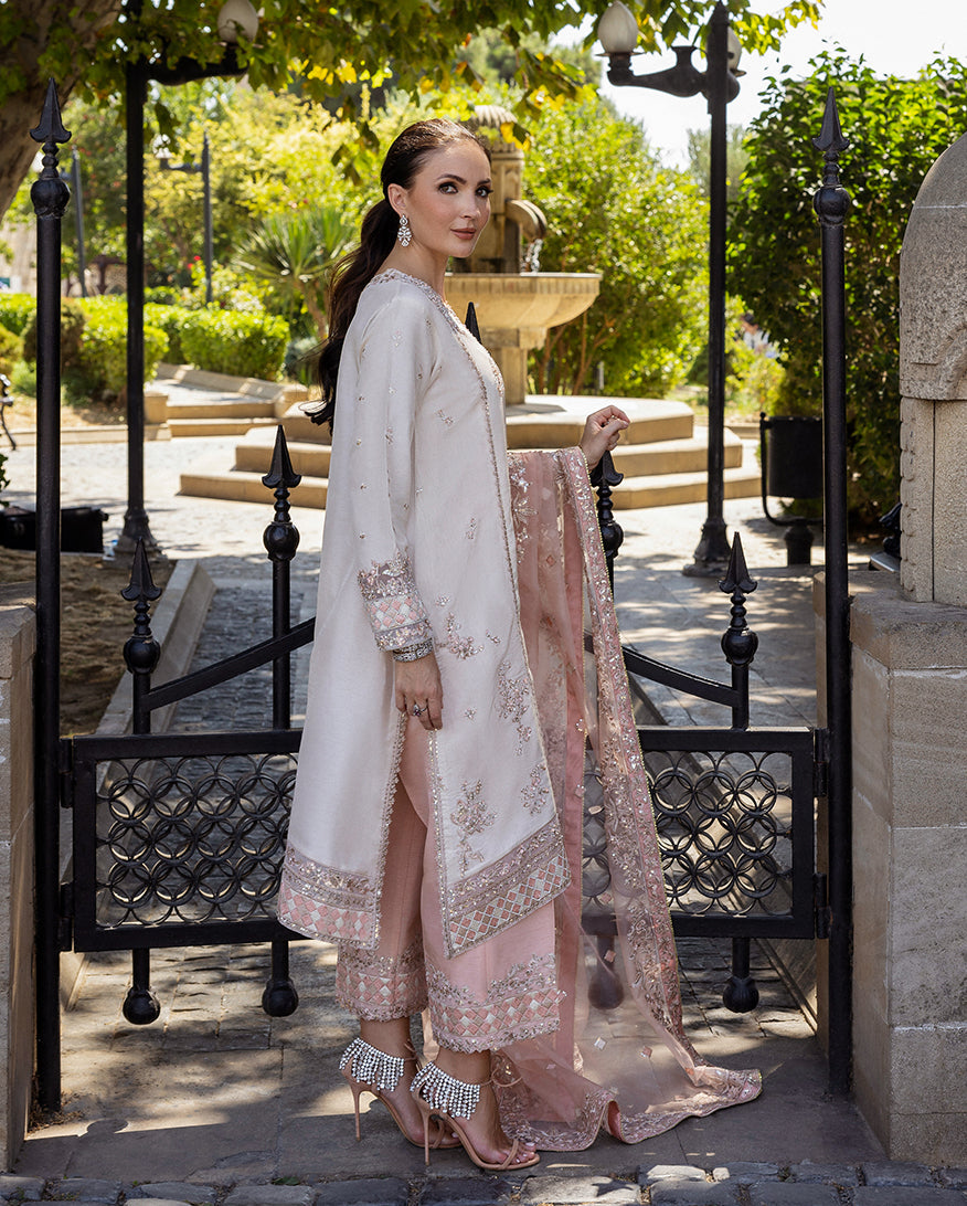 Astrid Bloom | CELESTINE THE SILK SAGA'25 | MUSHQ