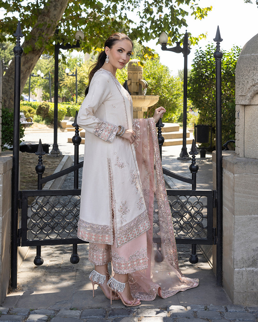 Astrid Bloom | CELESTINE THE SILK SAGA'25 | MUSHQ