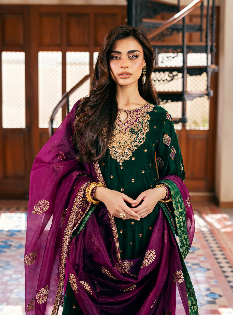Esha | Velvet Unstitched '25 | Zainab Chottani