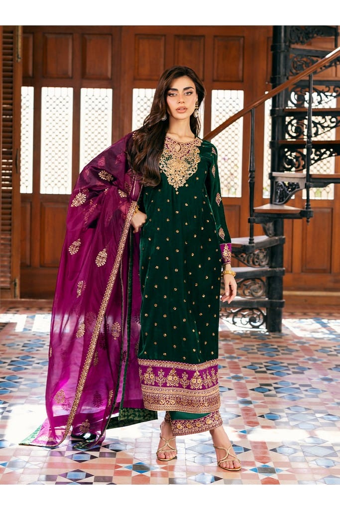 Esha | Velvet Unstitched '25 | Zainab Chottani