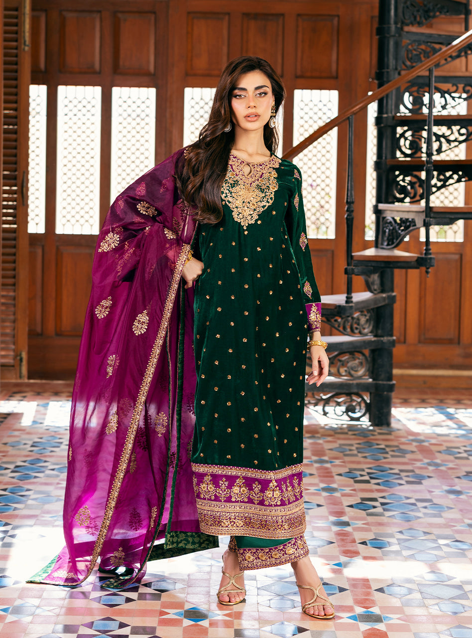 Esha | Velvet Unstitched '25 | Zainab Chottani